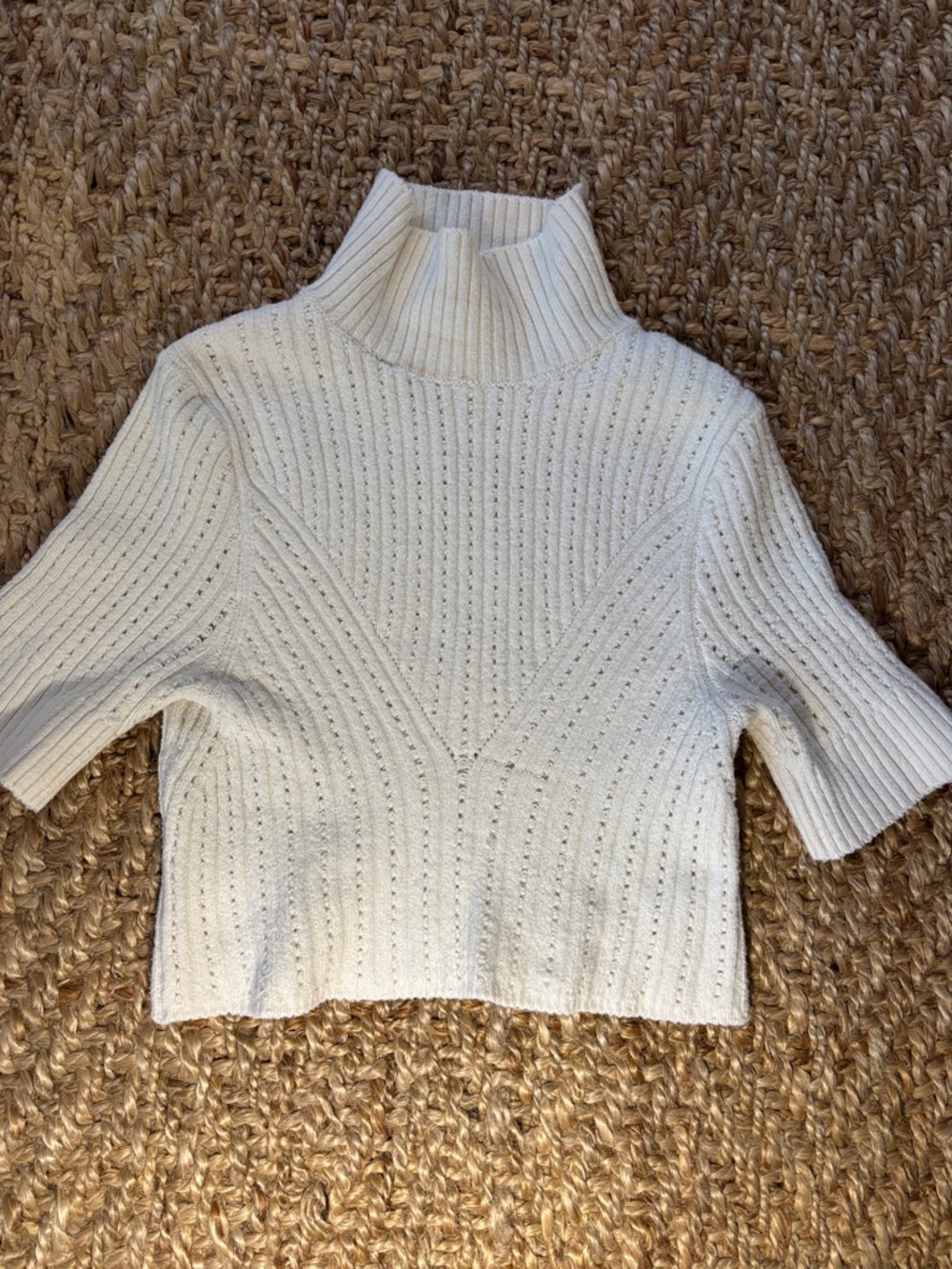 Intimately Cropped Cream Ribbed Turtleneck Sweater Sz S